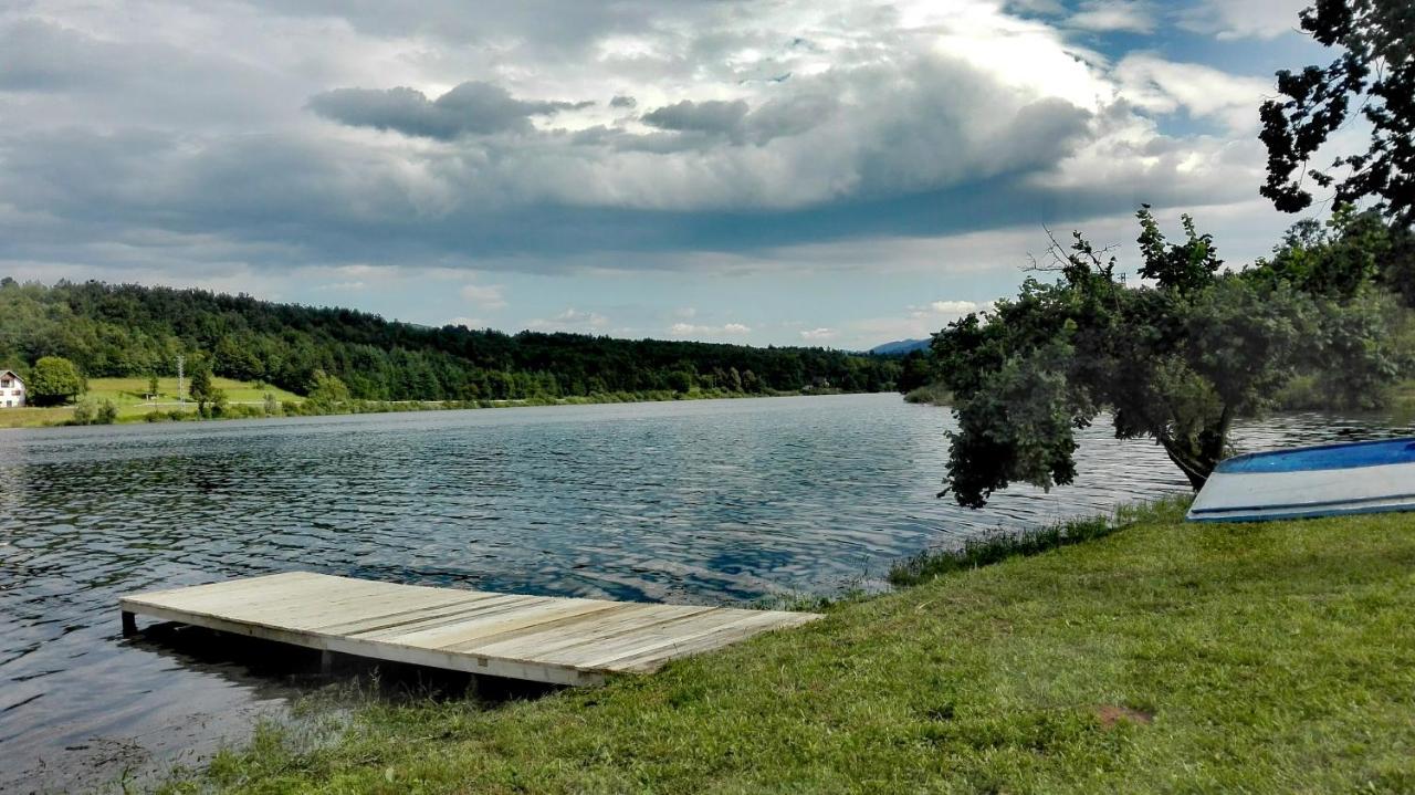 Vila Kuca Za Odmor Jezero Ogulin Exteriér fotografie