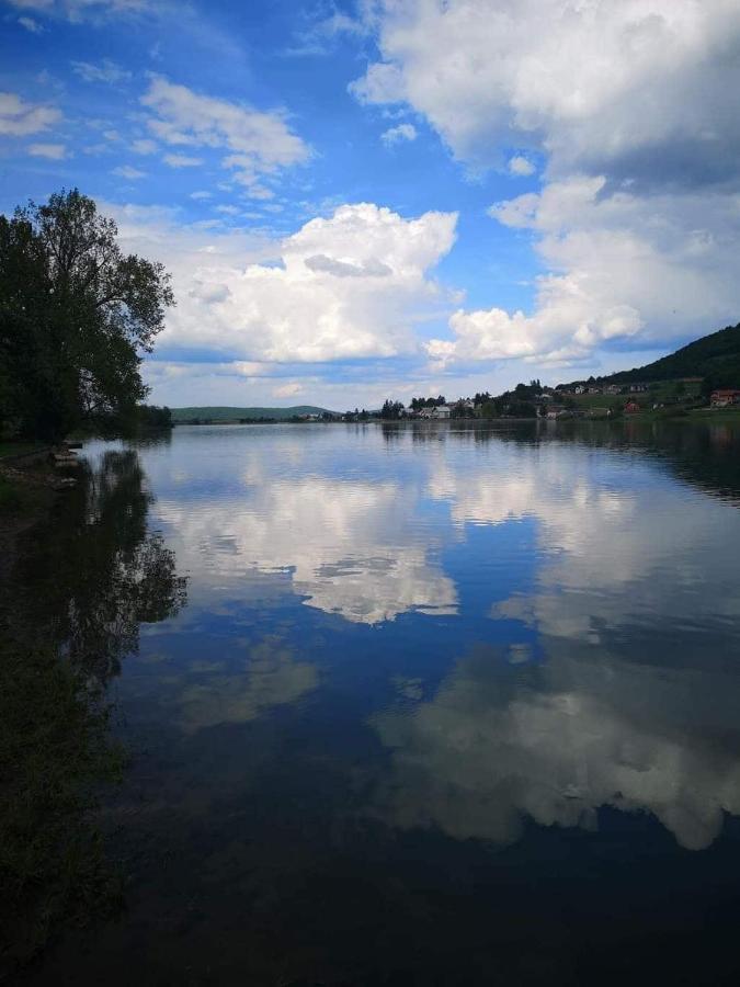 Vila Kuca Za Odmor Jezero Ogulin Exteriér fotografie